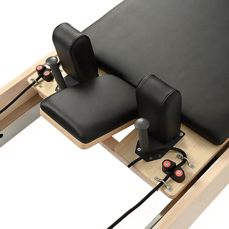 Przenośny, regulowany reformer – Yoga Fitness Machine recenzja i cena