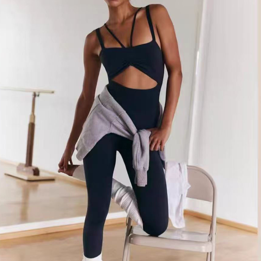 Seksowny kombinezon sportowy z – Yoga Overall Fitness recenzja i cena
